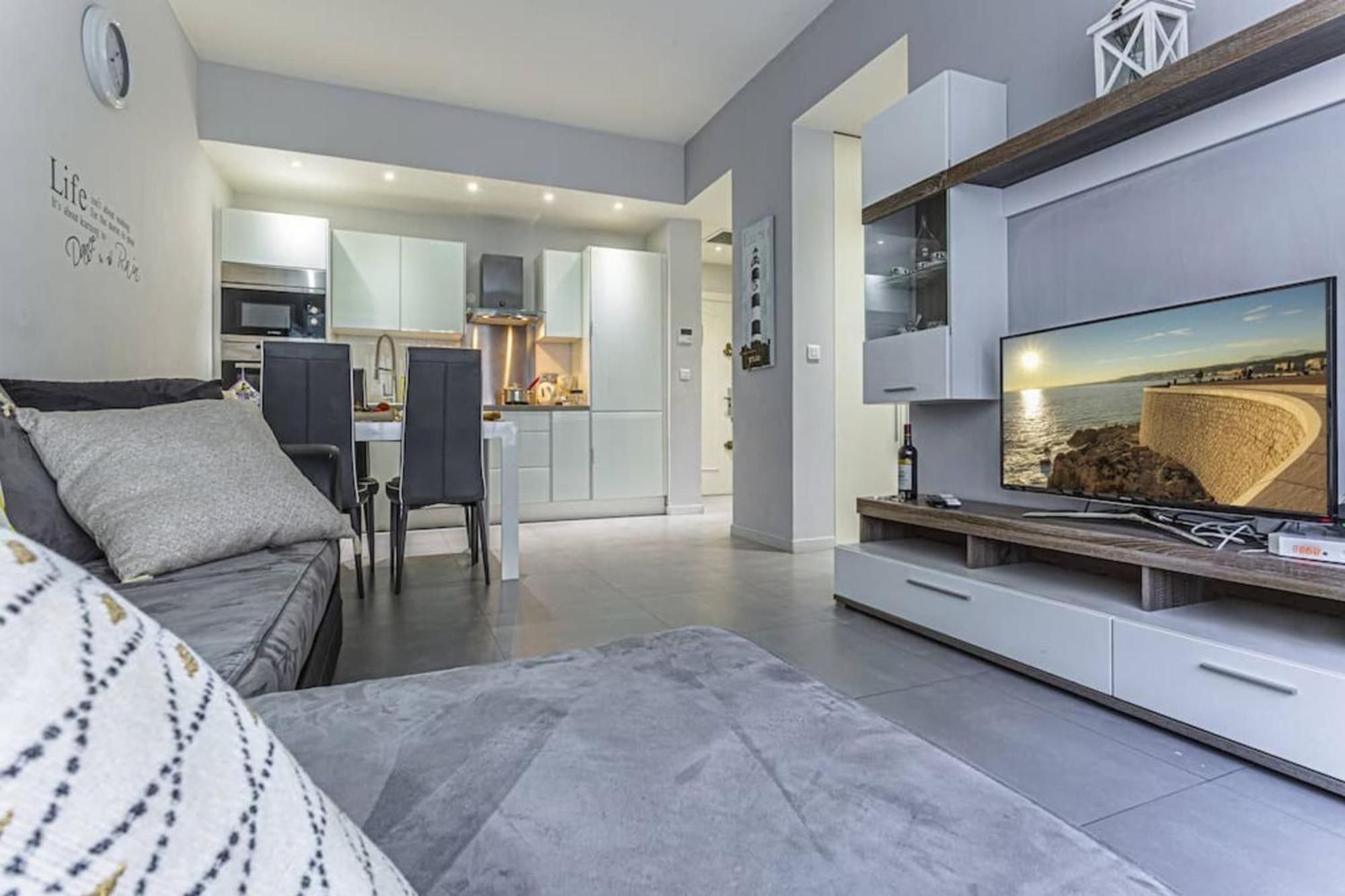 Dante 10 - Cosy Apartment Close Sea Nice Bagian luar foto
