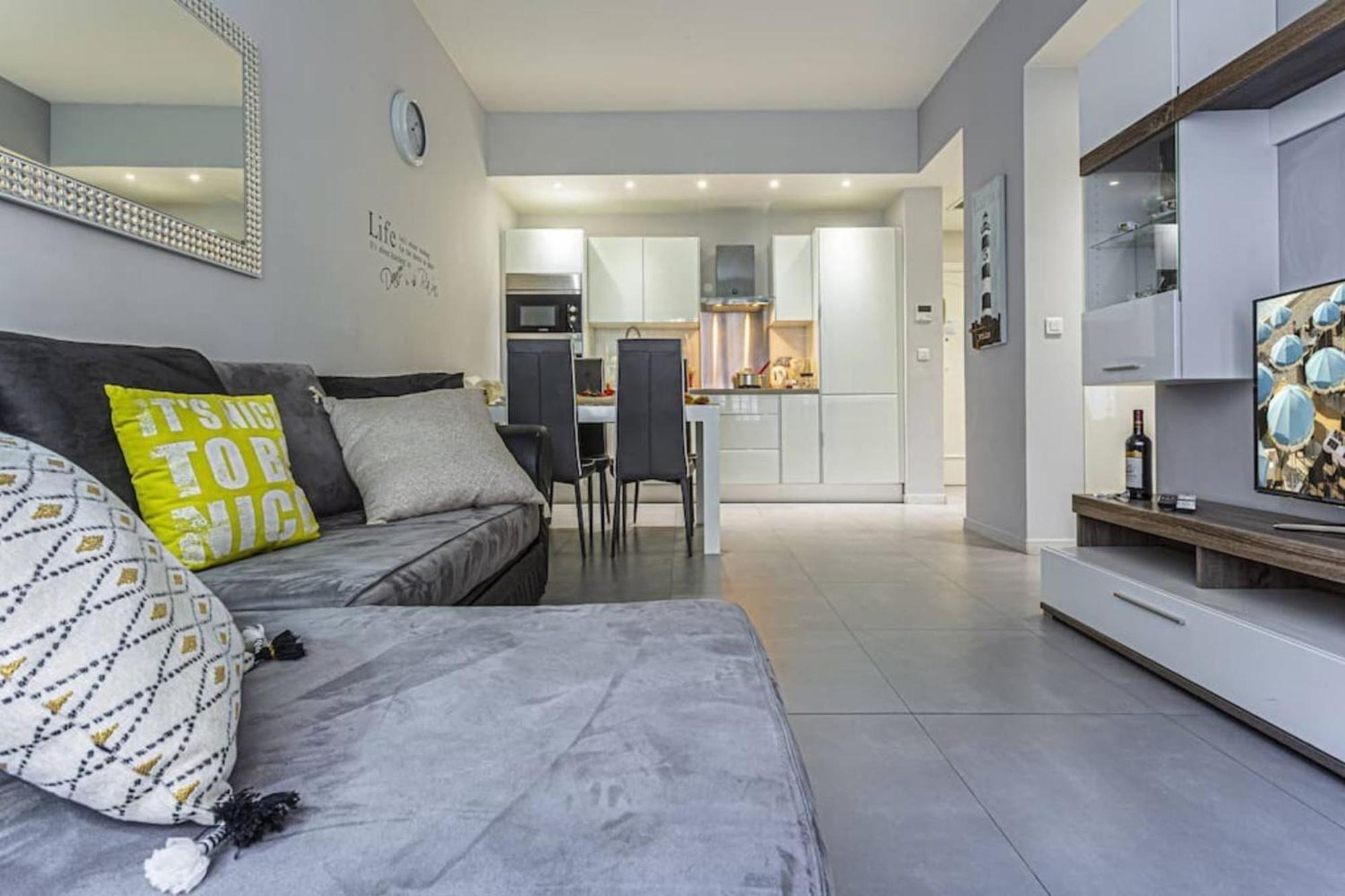 Dante 10 - Cosy Apartment Close Sea Nice Bagian luar foto