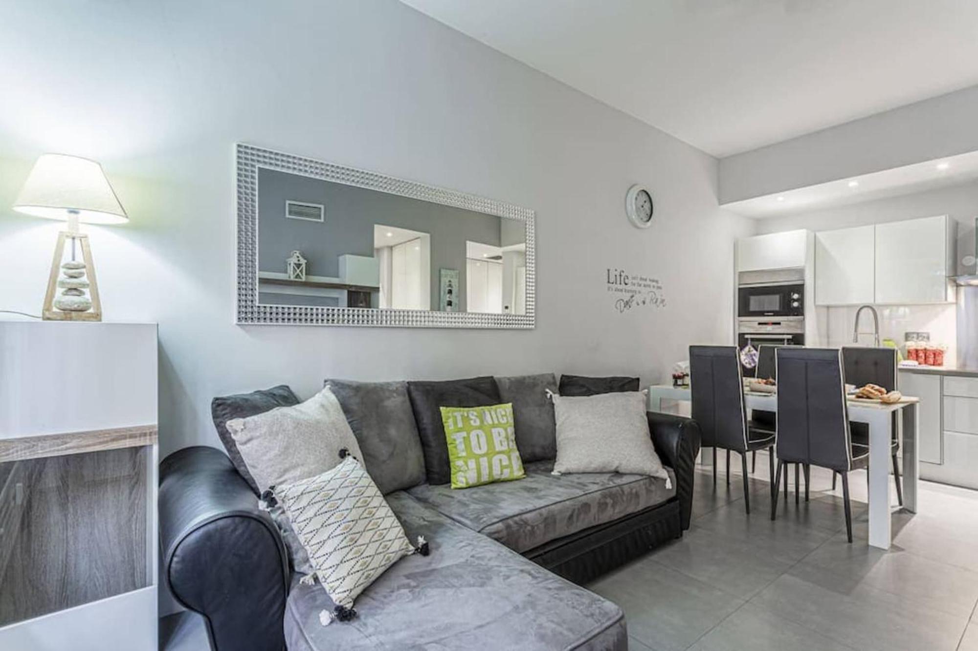 Dante 10 - Cosy Apartment Close Sea Nice Bagian luar foto